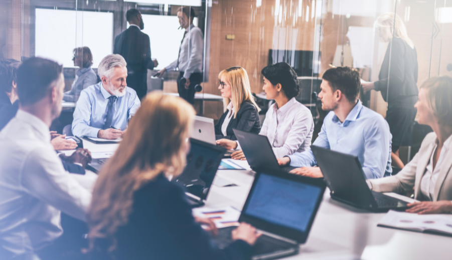 How to Integrate AI into Change Management Strategies for Sustainable Innovation